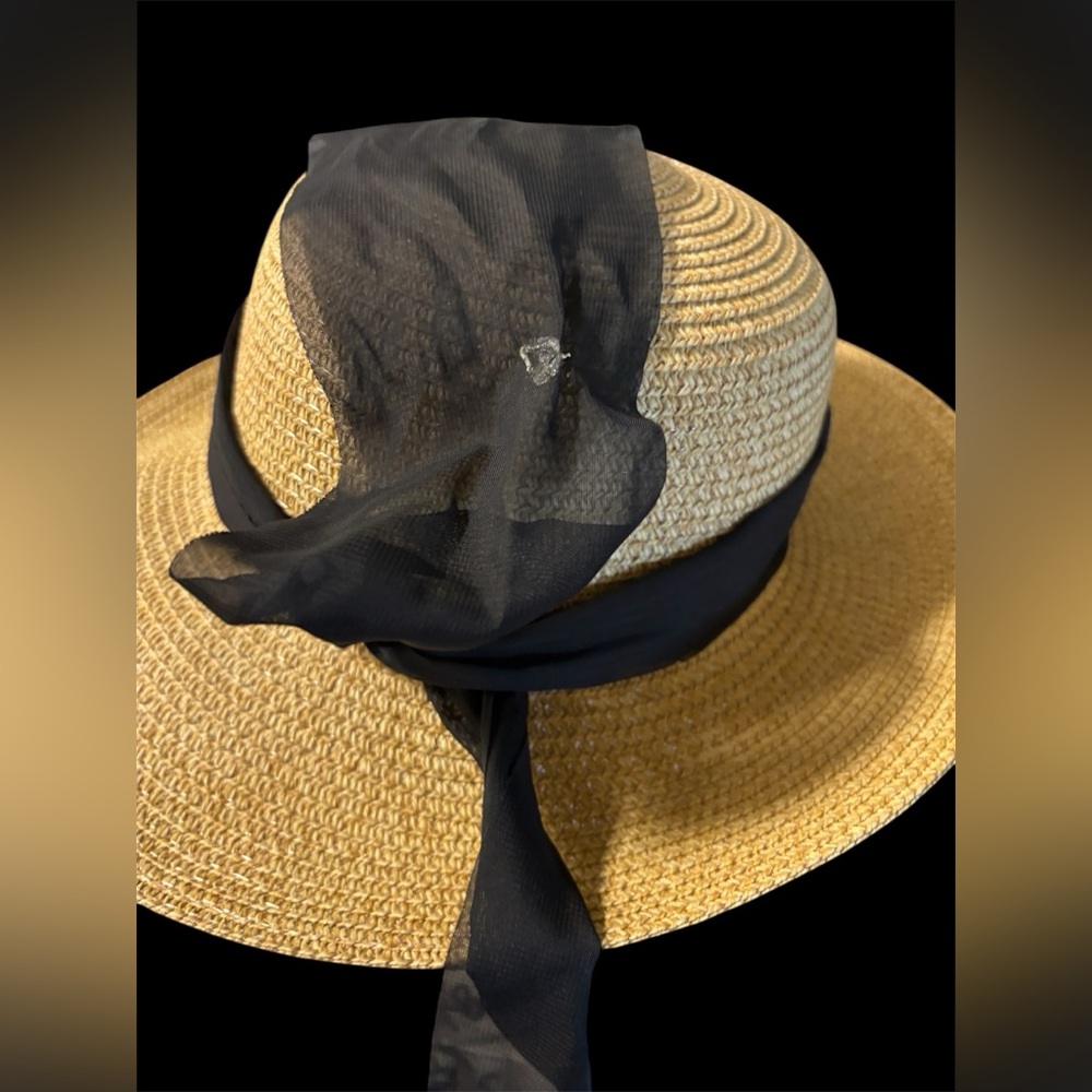 🌟La Vie En Rose Tan and Black Straw Hat with Elegant Ribbon - Picture 10 of 11